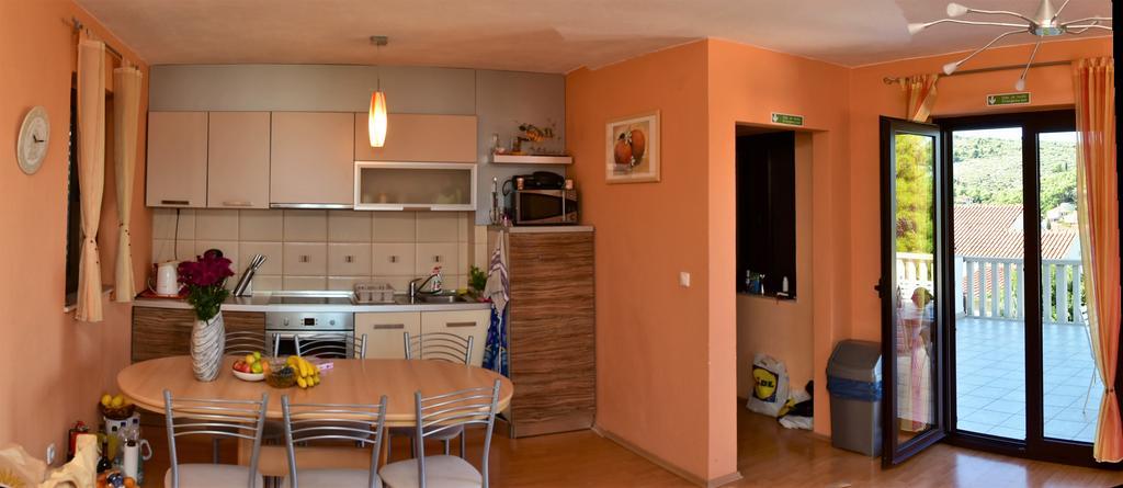 Apartments " Happy Villa " Сплітська Екстер'єр фото